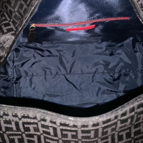 Black Tommy Hilfiger Matching Bag Set - Picture 5 of 5
